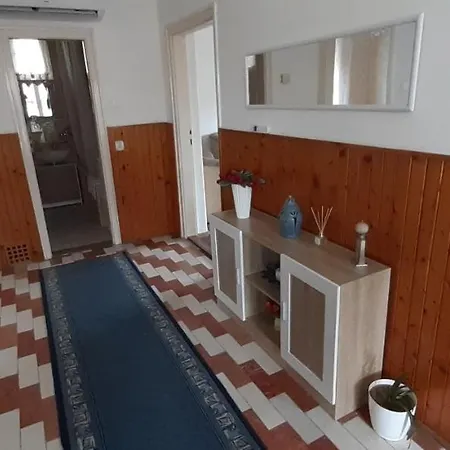 Haziallatbarat Mandula Haz Koezpontjanal Holiday home Fonyod